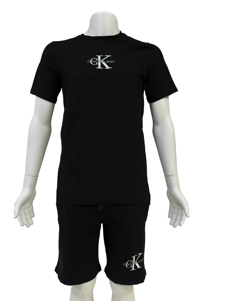 Casual sports outfit (Calvin Klein) co05